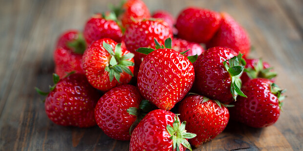 Strawberries + Vinegar = Shrub, A Beverage Revelation